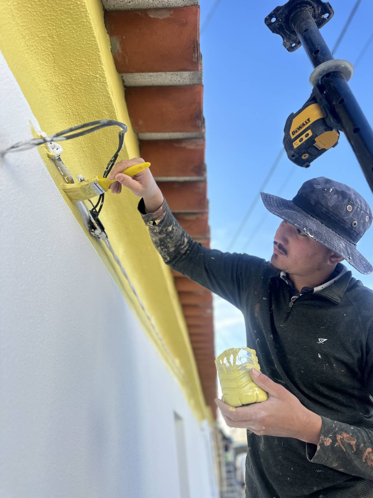 Fernando Pires - Sintra - Roof Cleaning