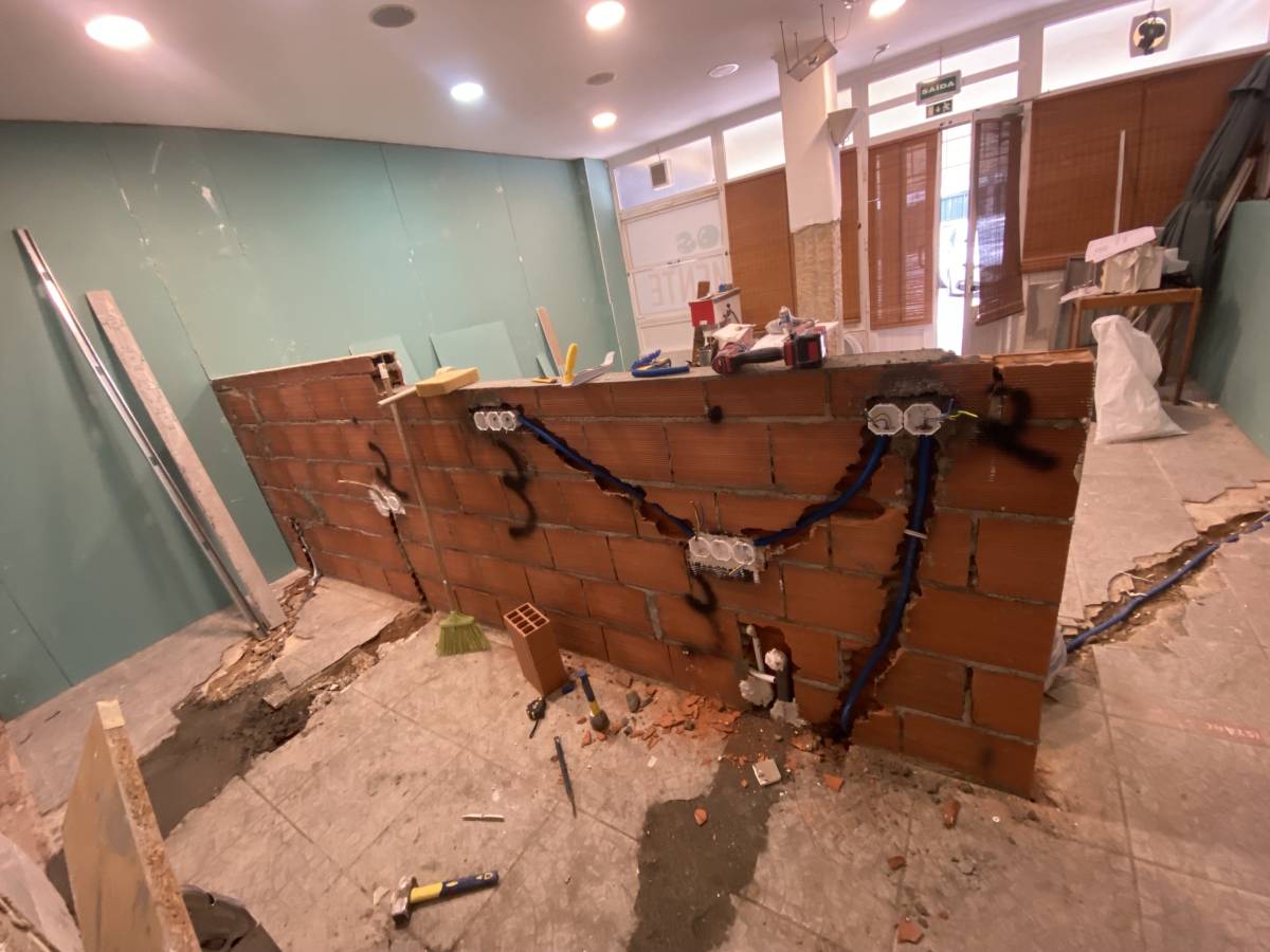 Eletrofix - Sintra - Switch and Outlet Repair