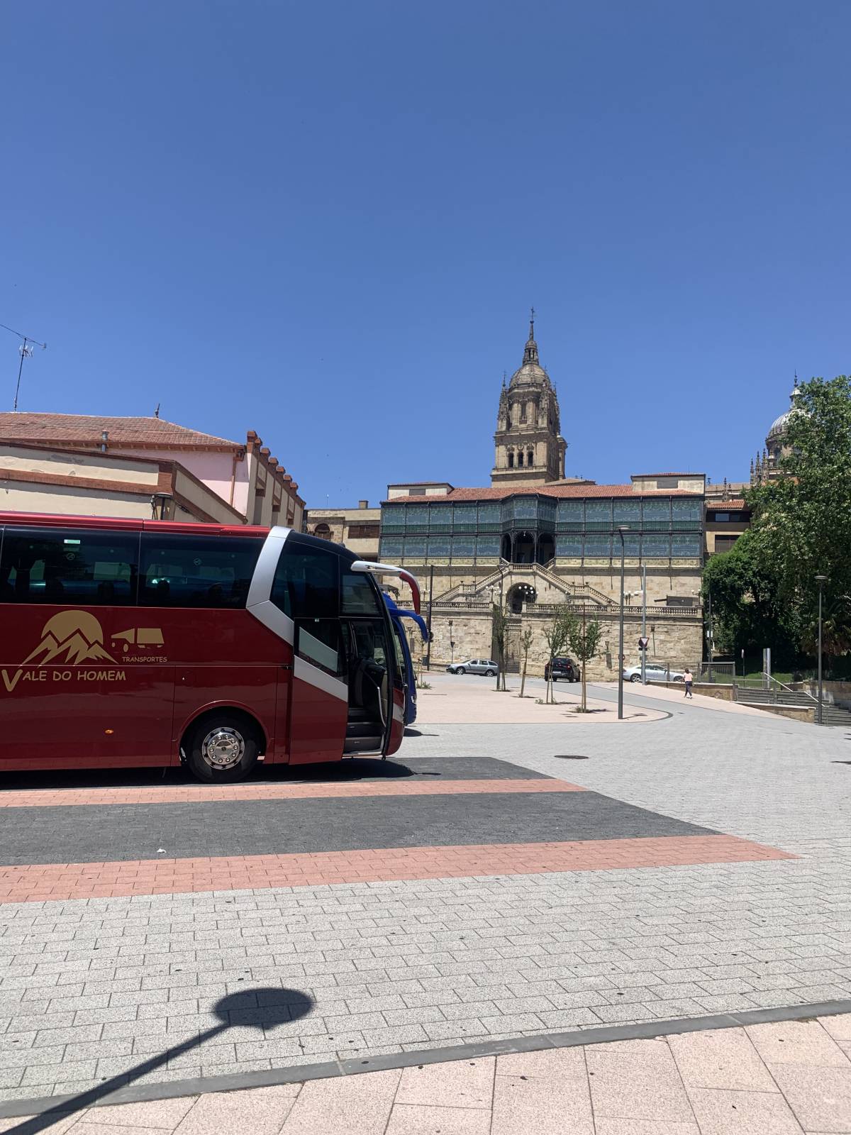 Vale do Homem Transportes - Vila Verde - Charter Bus Rental