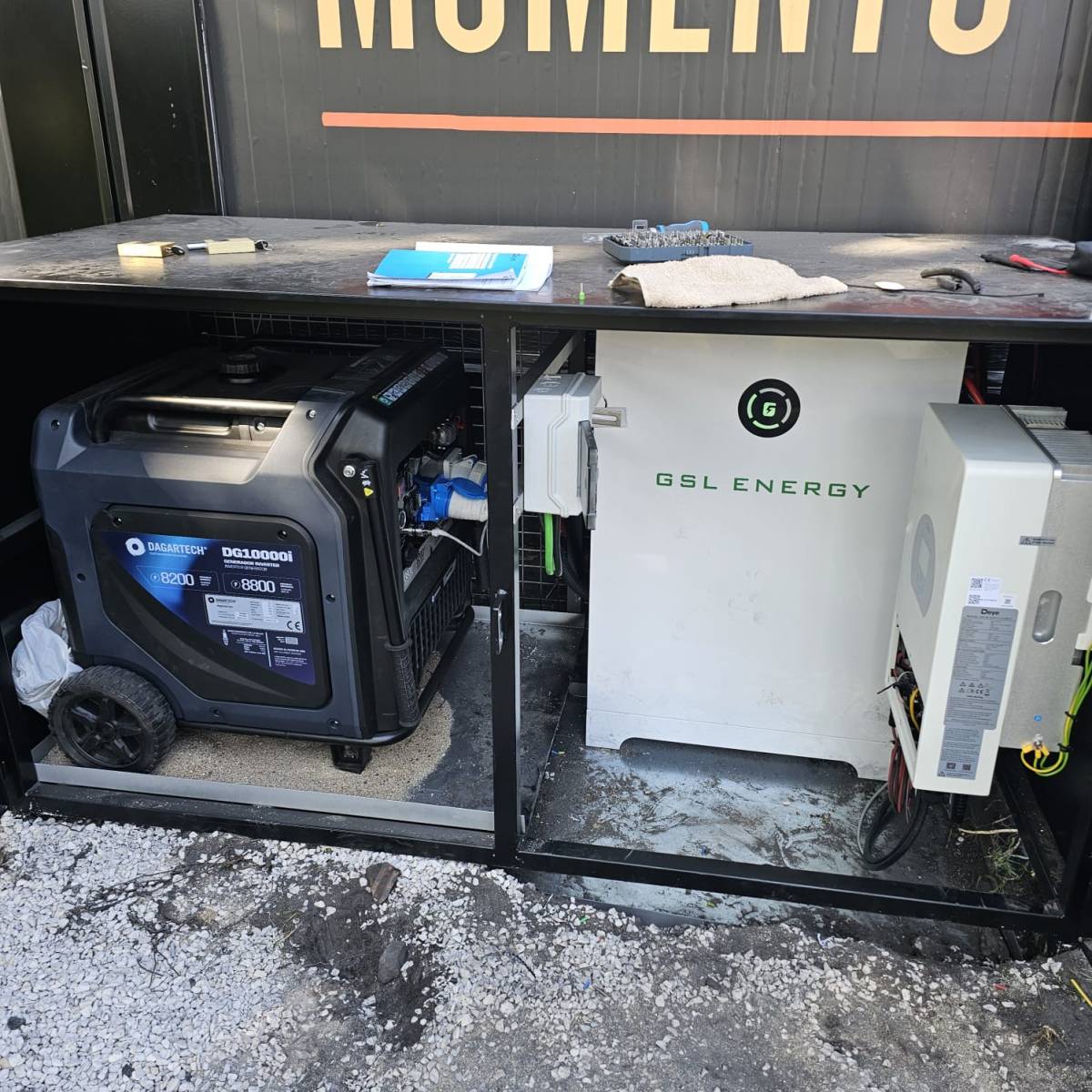 Hamilton Marques - Loures - Reparação de Painel Solar