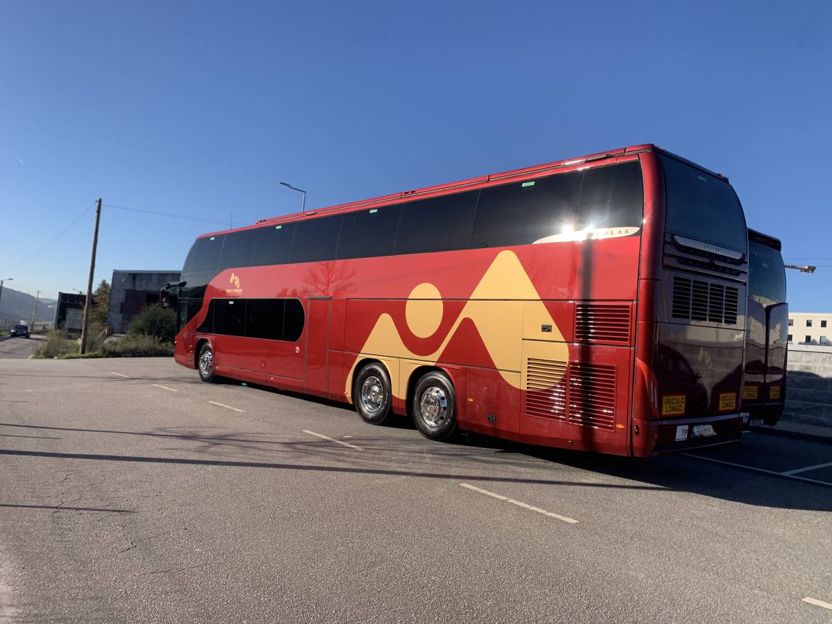 Vale do Homem Transportes - Vila Verde - Party Bus Rental