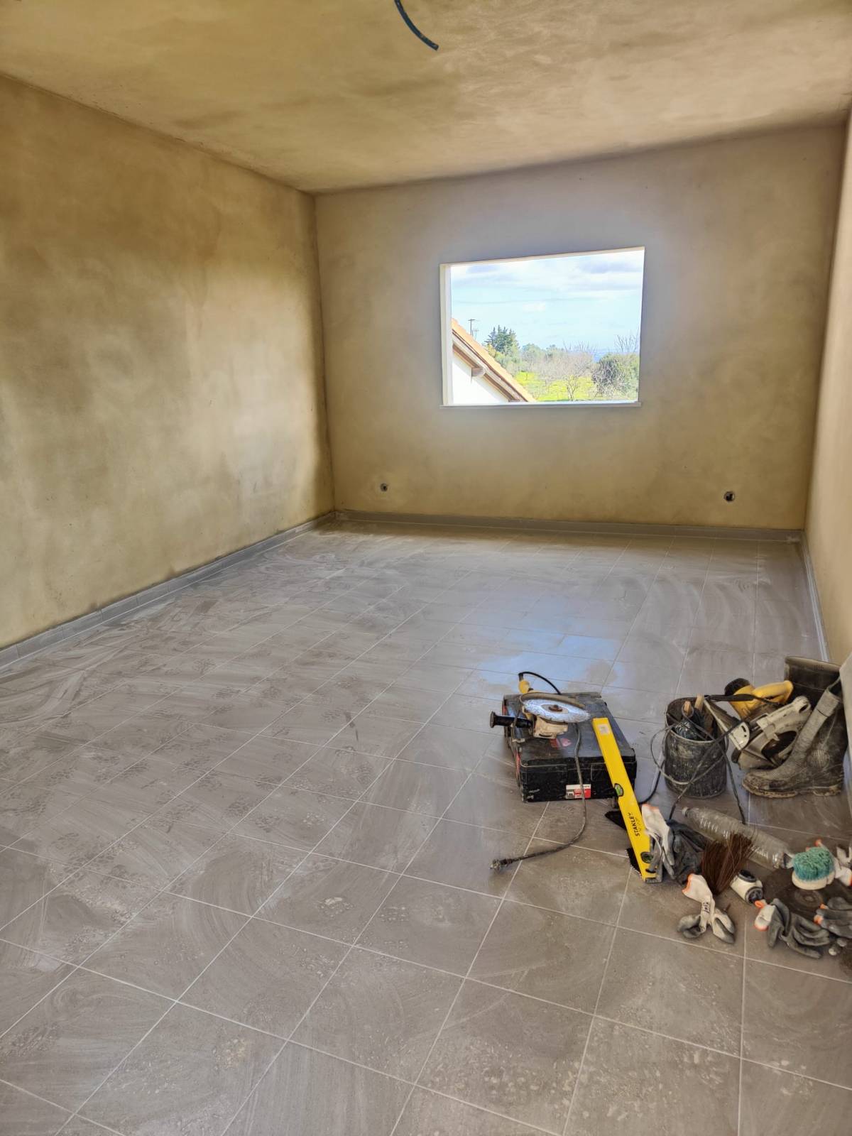 W3N Moreira Construção Civil - Torres Novas - Instalação de Pavimento Vinílico ou Linóleo