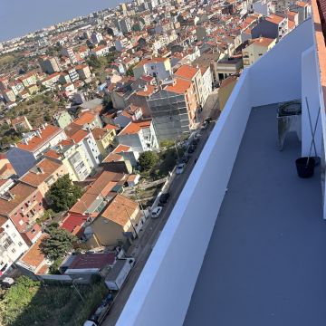 Fernando Pires - Torres Vedras - Instalación de glorietas