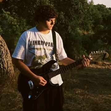 Tomás Veloso - Almada - Babysitting