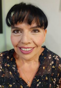 Maria Henriqueta - Ourém - Haarstyling für Events
