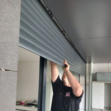 Matheus Sá - Coimbra - Lamp Installation