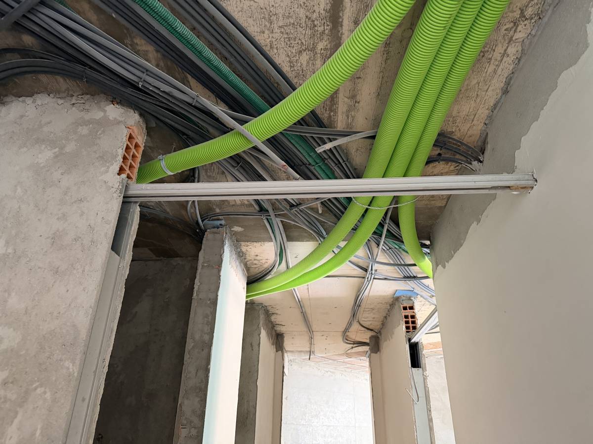 Spark & Smirk Lda - Maia - Caulking