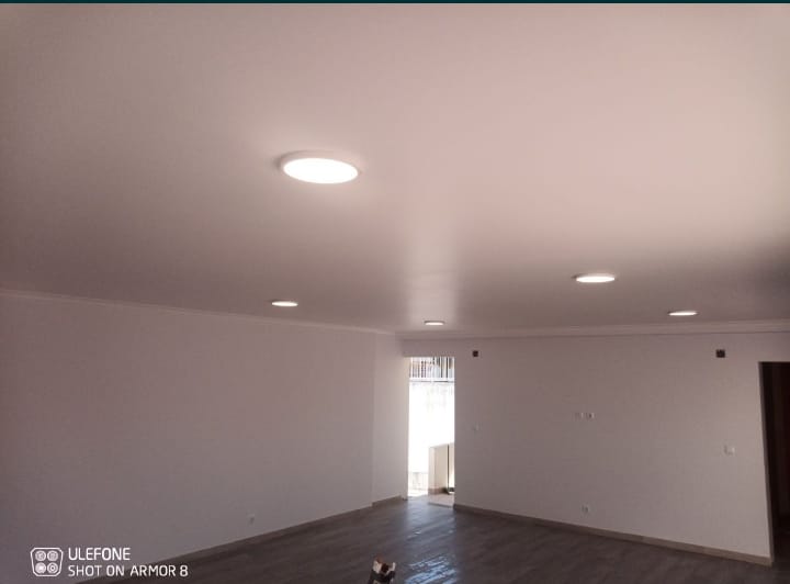 Pintor interno e esterno do começo ao acabamento - Sobral de Monte Agraço - Pintura de Casas