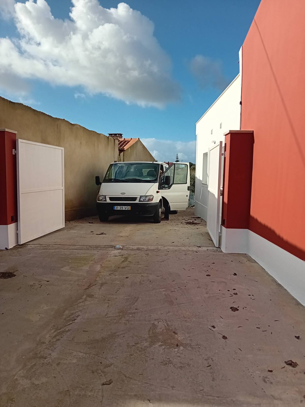 Muhammad akram - Santarém - Waste Removal