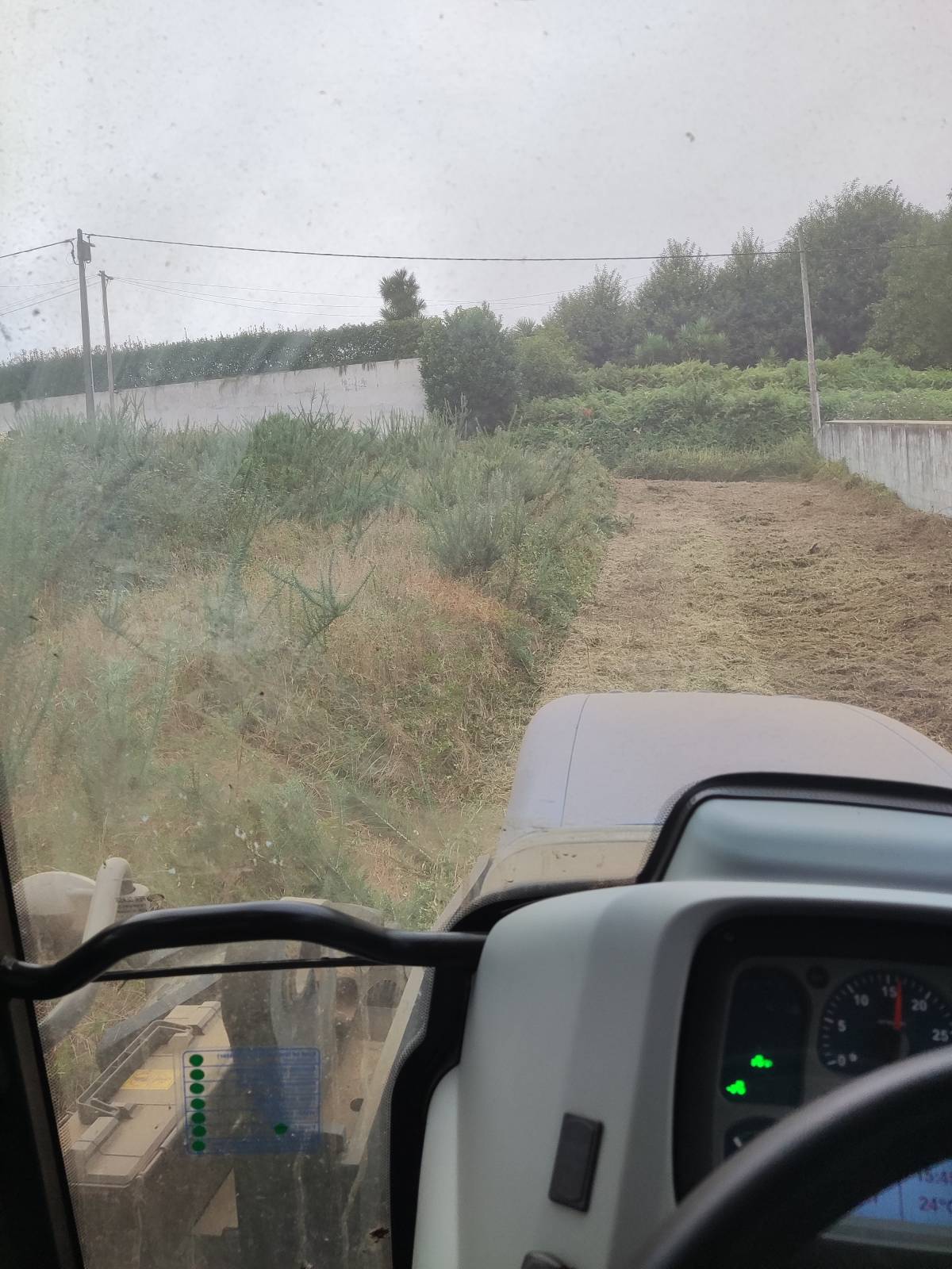 Primaverde - Vila Verde - Corte e Aparação de Relvado