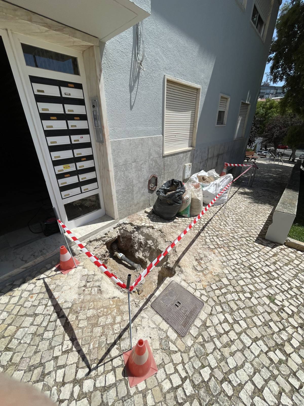 Mike Nikul - Odivelas - Instalación o reemplazo de tejados