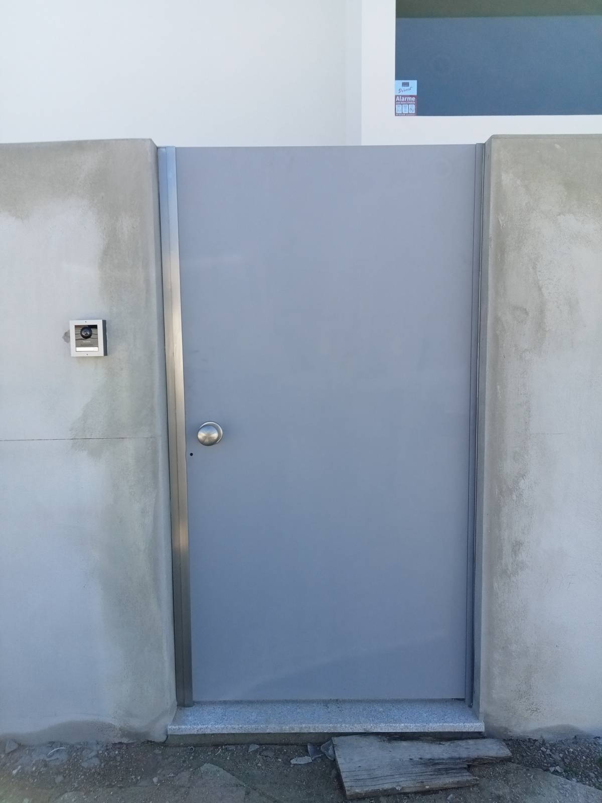 André Faria Serralharia - Vila Nova de Famalicão - Instalación o reemplazo de la puerta del garaje