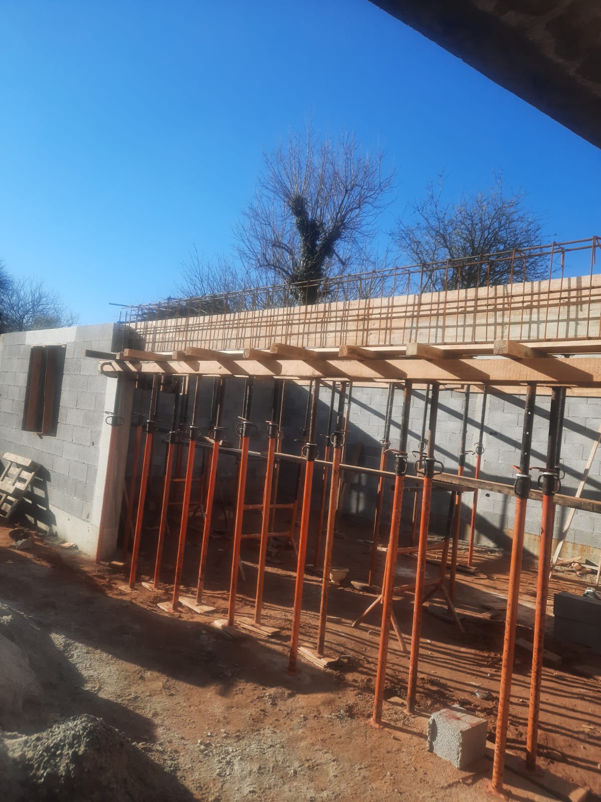 COMETEXEMPLAR - Gondomar - Interior Wall Addition