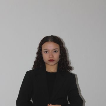 Victorya Neto - Peniche - Penteados para Eventos