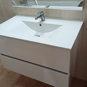 Ihor - Lagoa - Tapete ausbessern oder reparieren