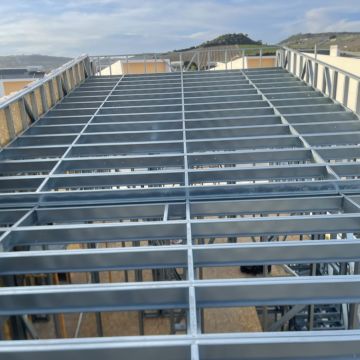 WU DRY CONSTRUCTION ( steel Frame construção em aço leve - Amadora - Instalação de Escadas