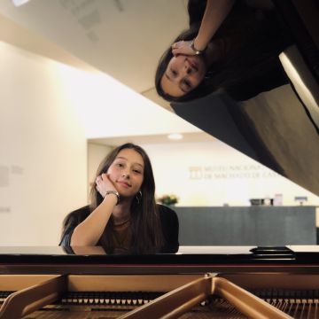 Klaudia van Eenbergen - Coimbra - Piano Lessons