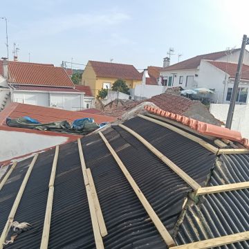 Antonio Covas - Cascais - Instalação ou Substituição de Telhado