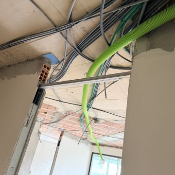 Spark & Smirk Lda - Maia - Roof Installation or Replacement