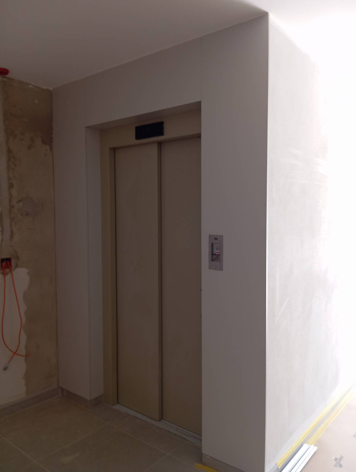 Silente fronteira carpentry lda - Albufeira - Bathroom Remodel