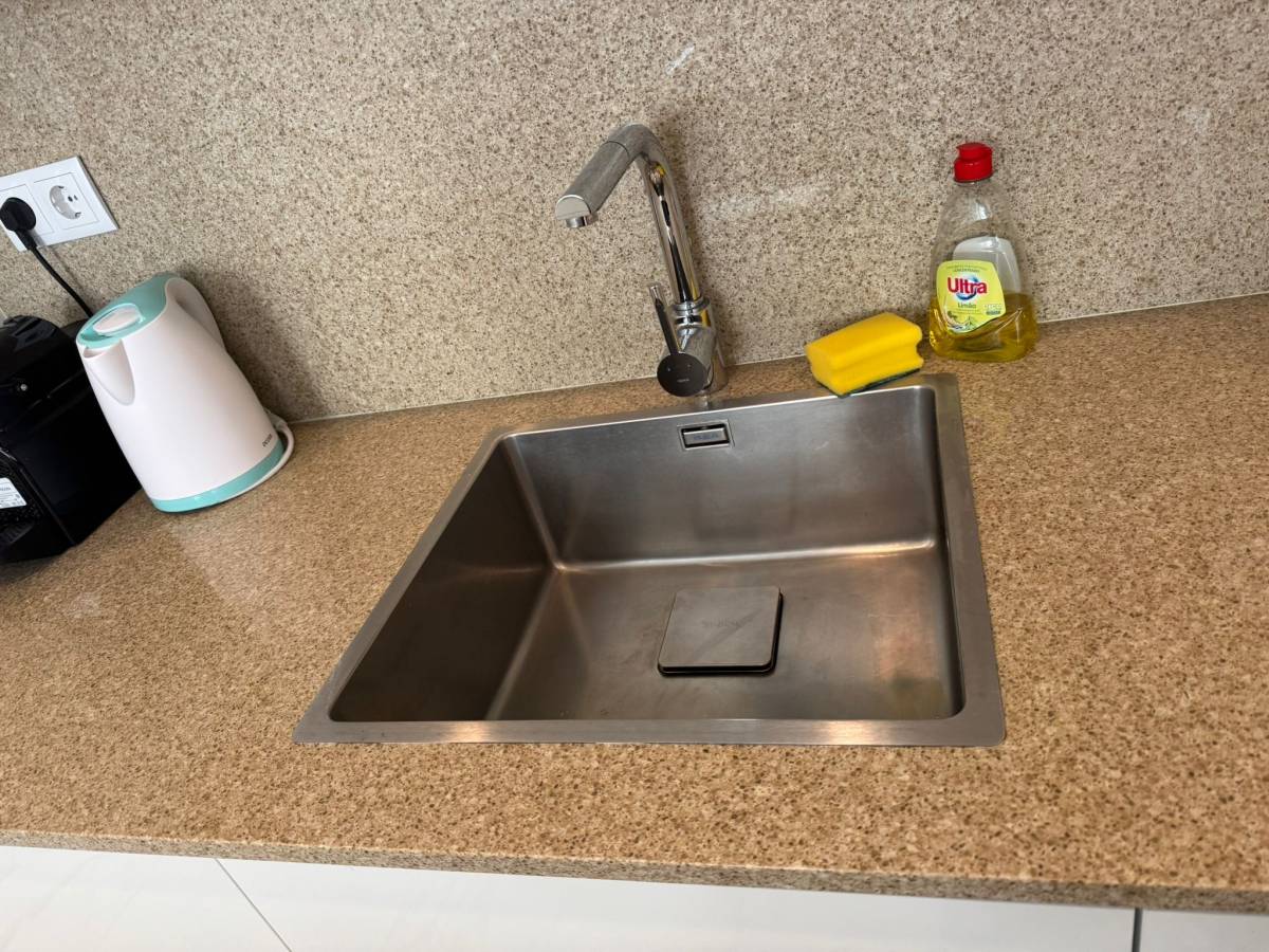 Sheurly limpeza - Loures - Empregada Doméstica