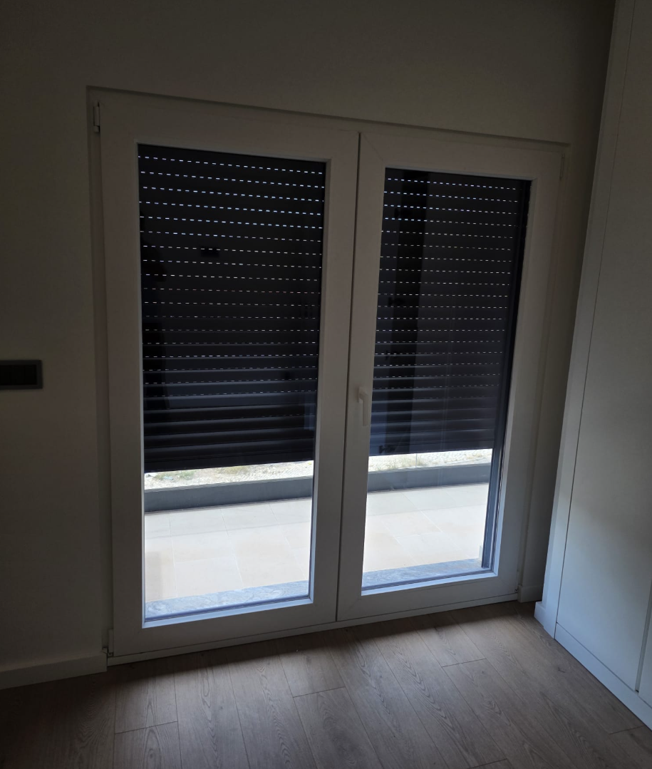 Lisboa Pvc - Sintra - Balkonverglasung montieren