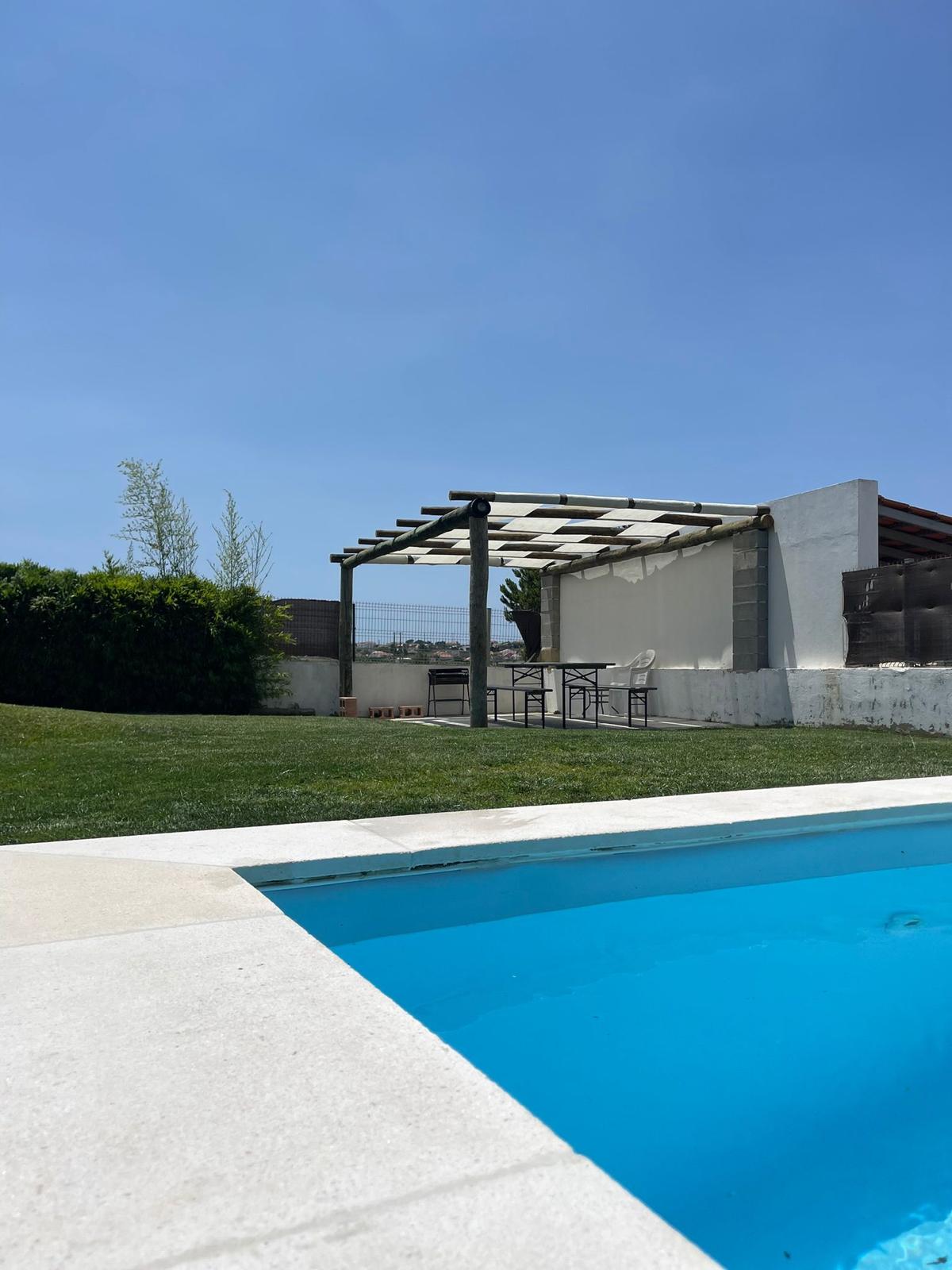 Ribeiro&Fortunas - Sesimbra - Gutter Installation or Replacement