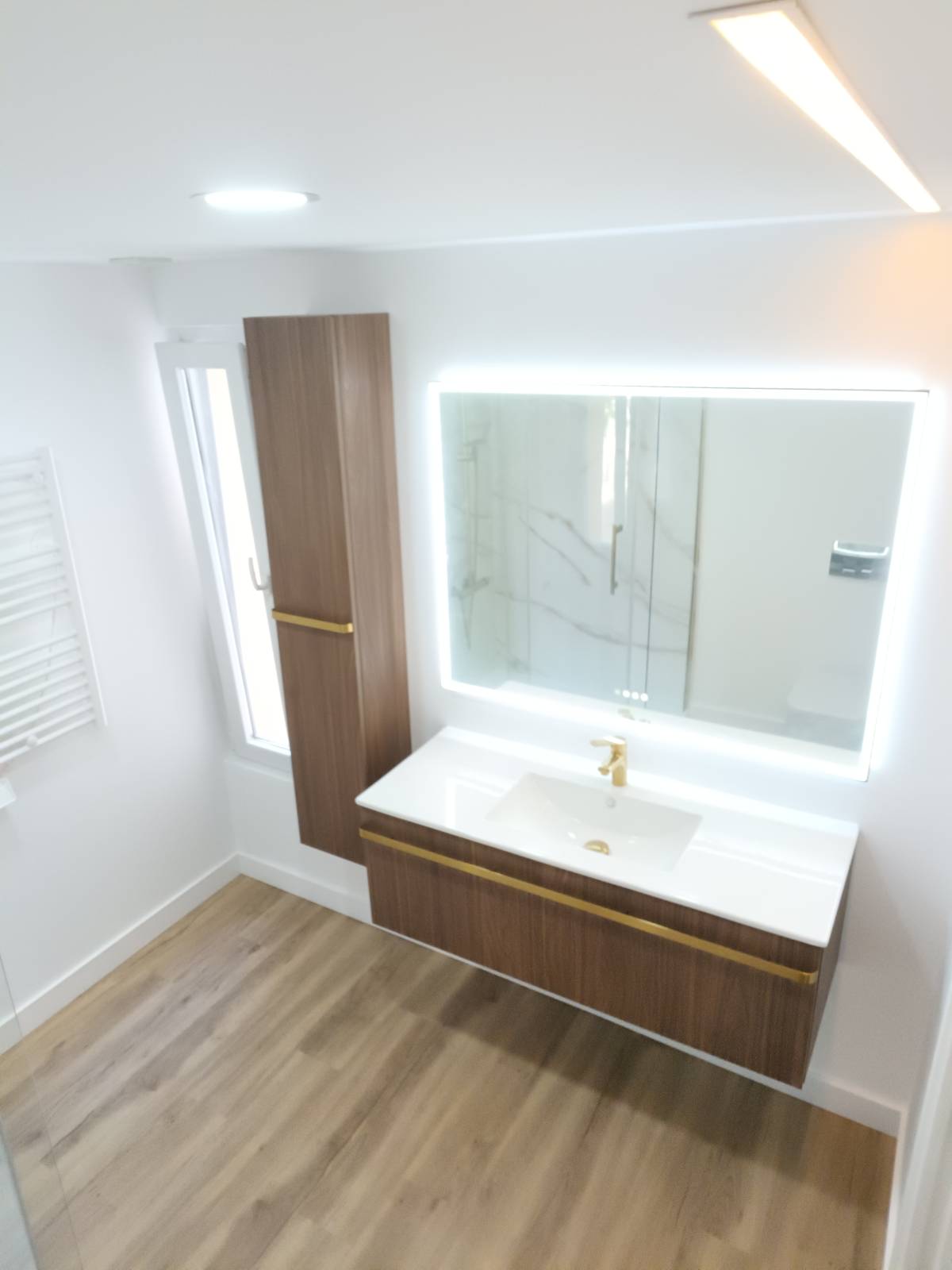 HomeBuildConstruções - Vila Franca de Xira - Remodelação de Armários