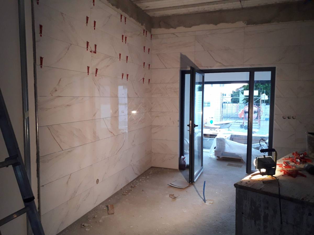 DSVConstruçõesLda. - Évora - Vinyl or Linoleum Repair or Partial Replacement