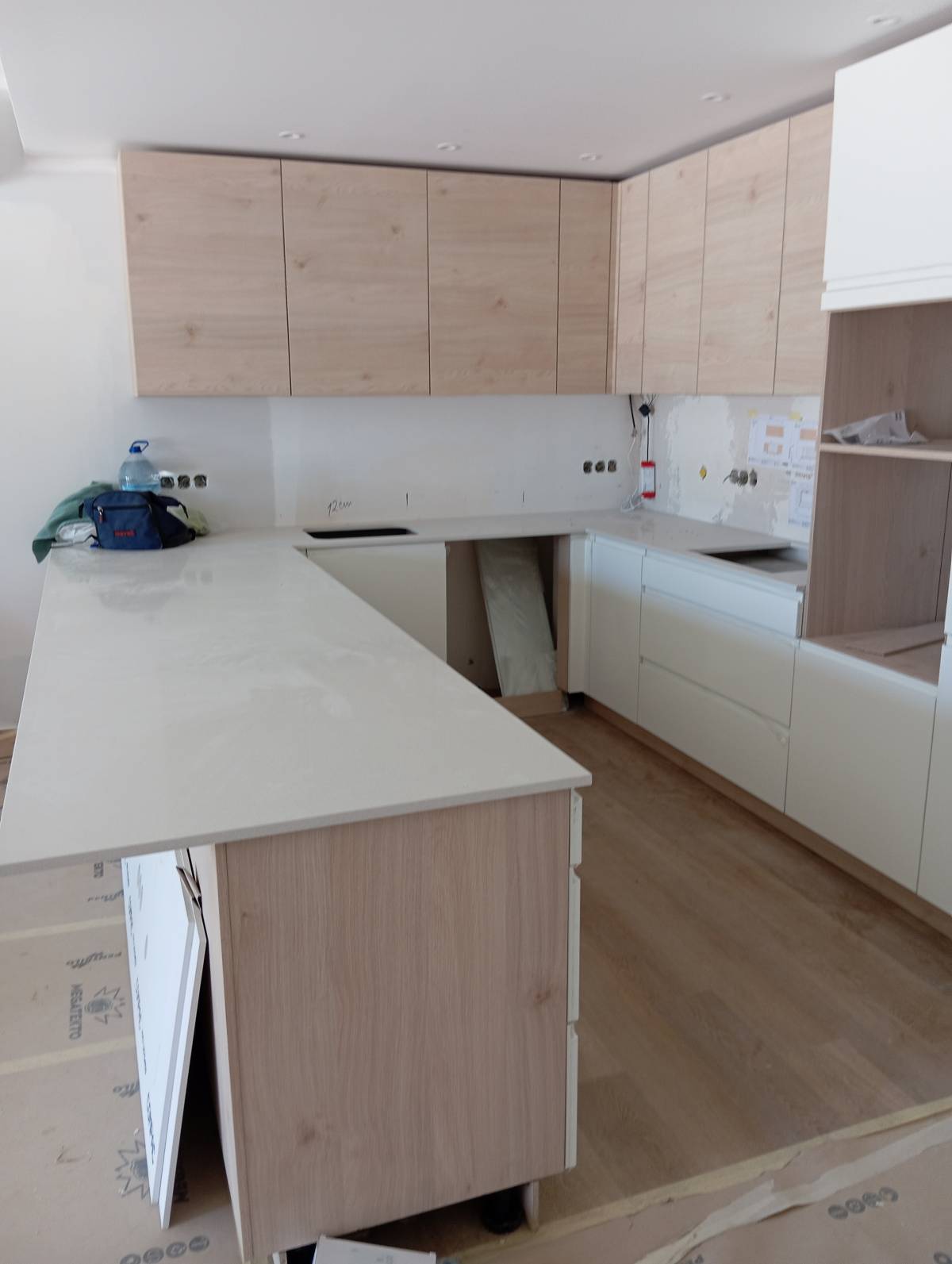 Silente fronteira carpentry lda - Albufeira - Interior Wall Addition