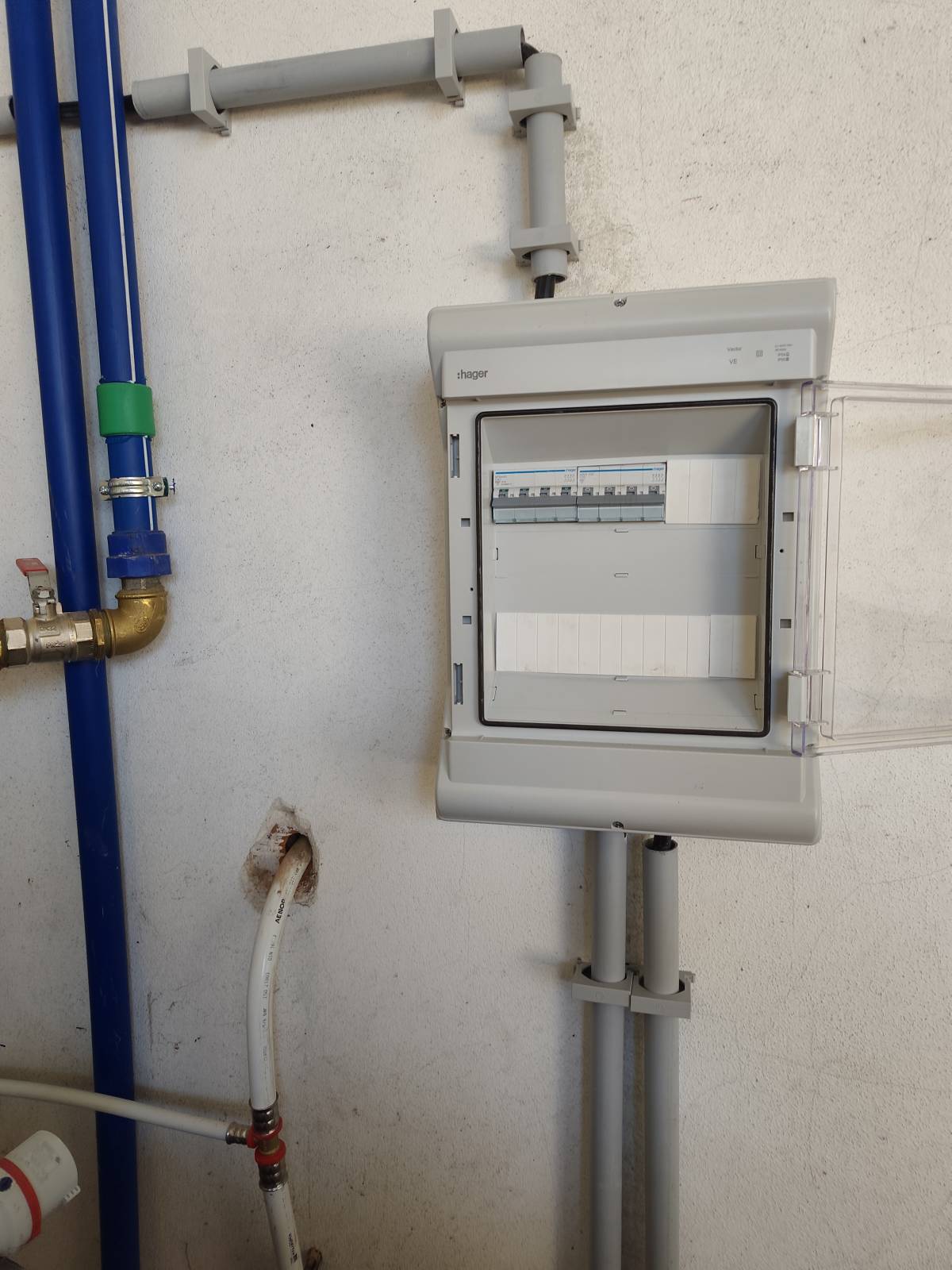 Alexandre Neves - Torres Vedras - Circuit Breaker Panel or Fuse Box Repair