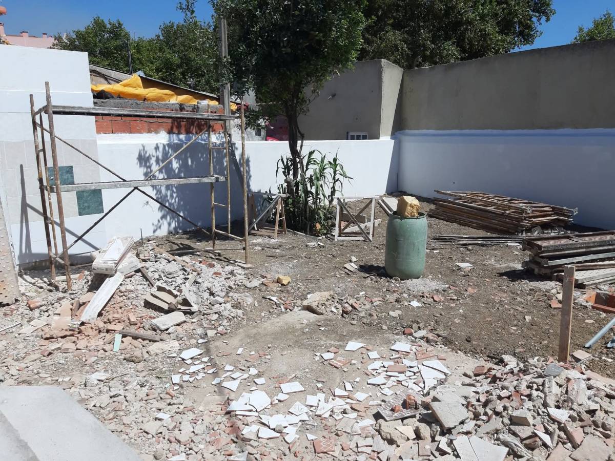 Gramacho Remodelações - Loures - Instalação de Pavimento em Betão