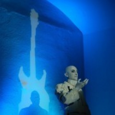 Staticman - Mafra - Costumed Character Entertainment