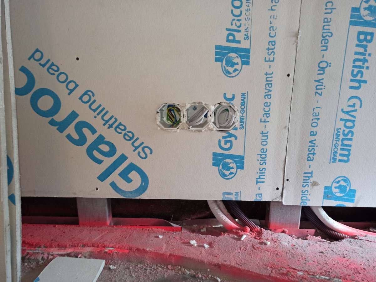 Bruno Abreu - Seixal - Electrical and Wiring Issues