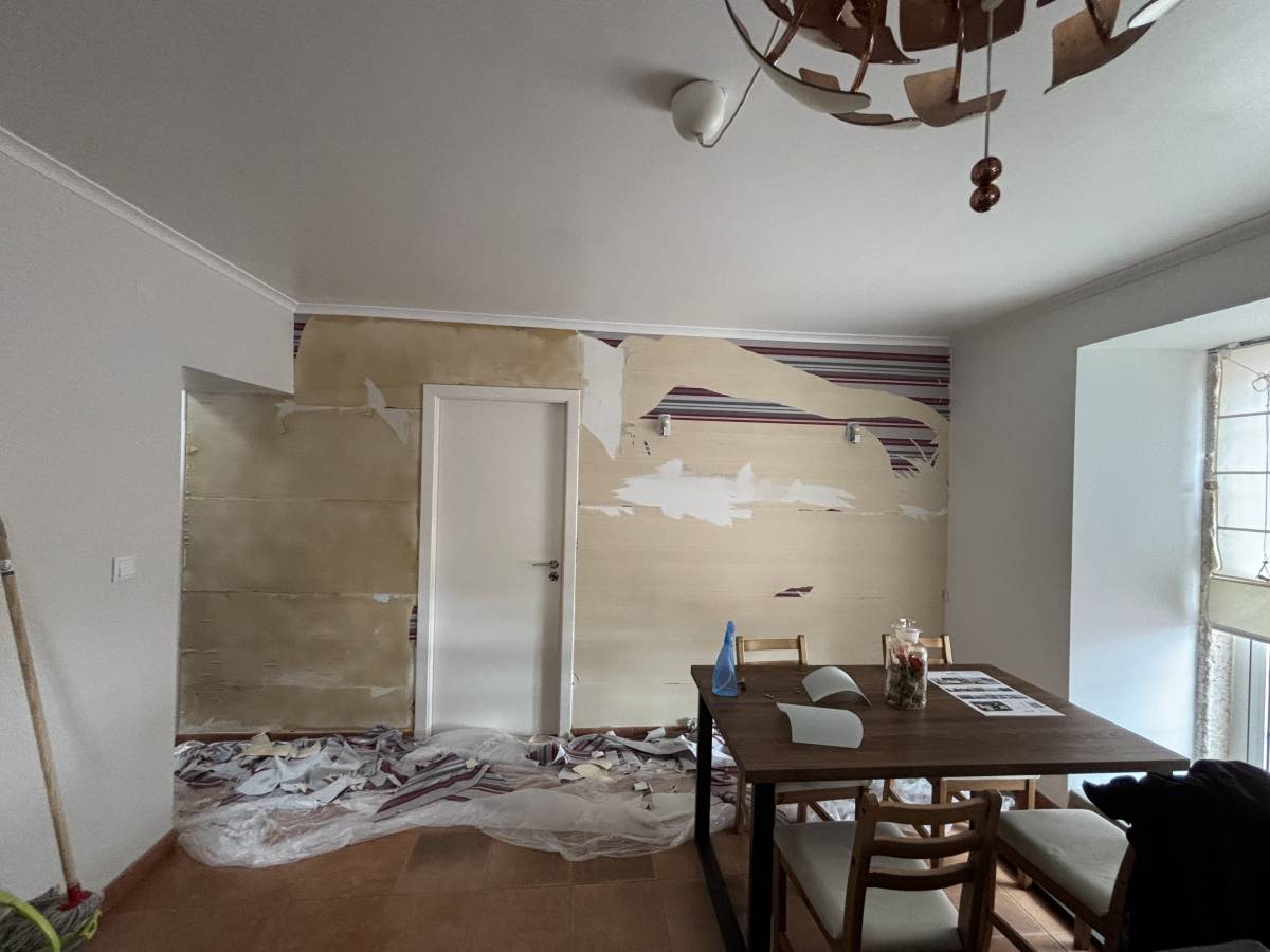 Lucas - Cascais - Retrait de papier peint