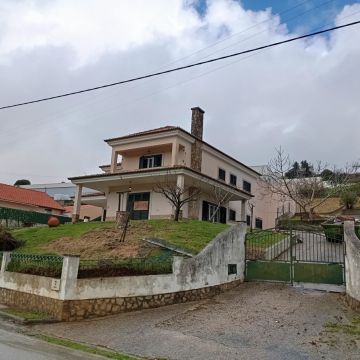 Remodela Valdir - Mafra - Roof Installation or Replacement
