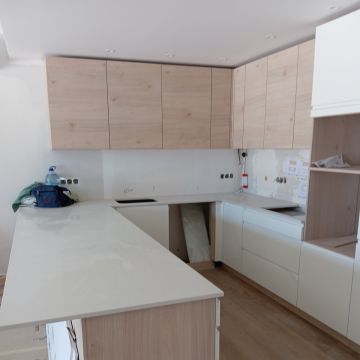 Silente fronteira carpentry lda - Albufeira - Interior Wall Addition