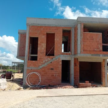 Hugo Silva - Nazaré - Instalación de baldosas