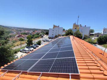 RR - Leiria - Spüle und Wasserhahn montieren
