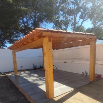 Ribeiro&Fortunas - Sesimbra - Roof Cleaning