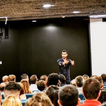 Sérgio Morais - Torres Vedras - Formação em Gestão e Marketing
