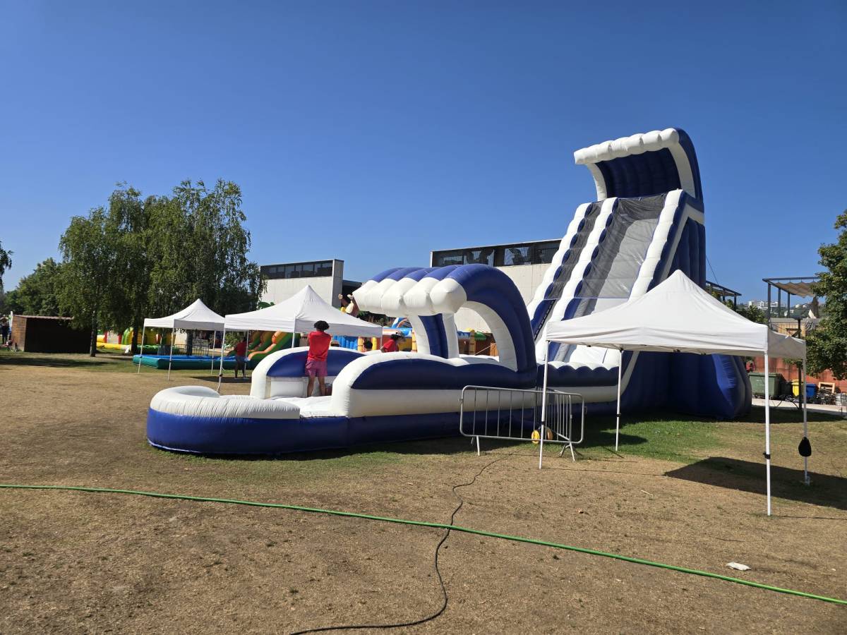 Castelos em Festa -  Aluguer de equipamentos insufláveis e recreativos - Vila Nova de Gaia - Organização de Festa de Aniversário