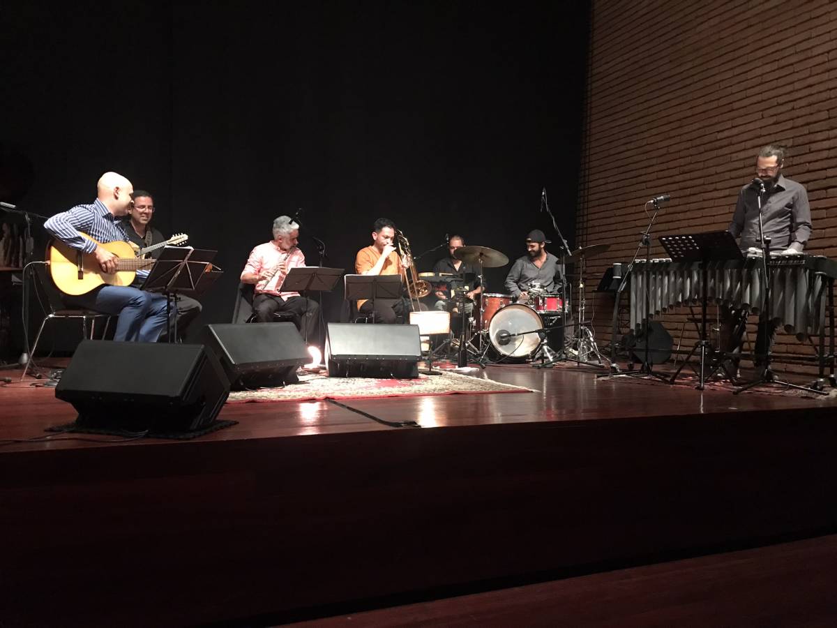 Grupo musical - Porto - Servicios de transferencia de vídeos