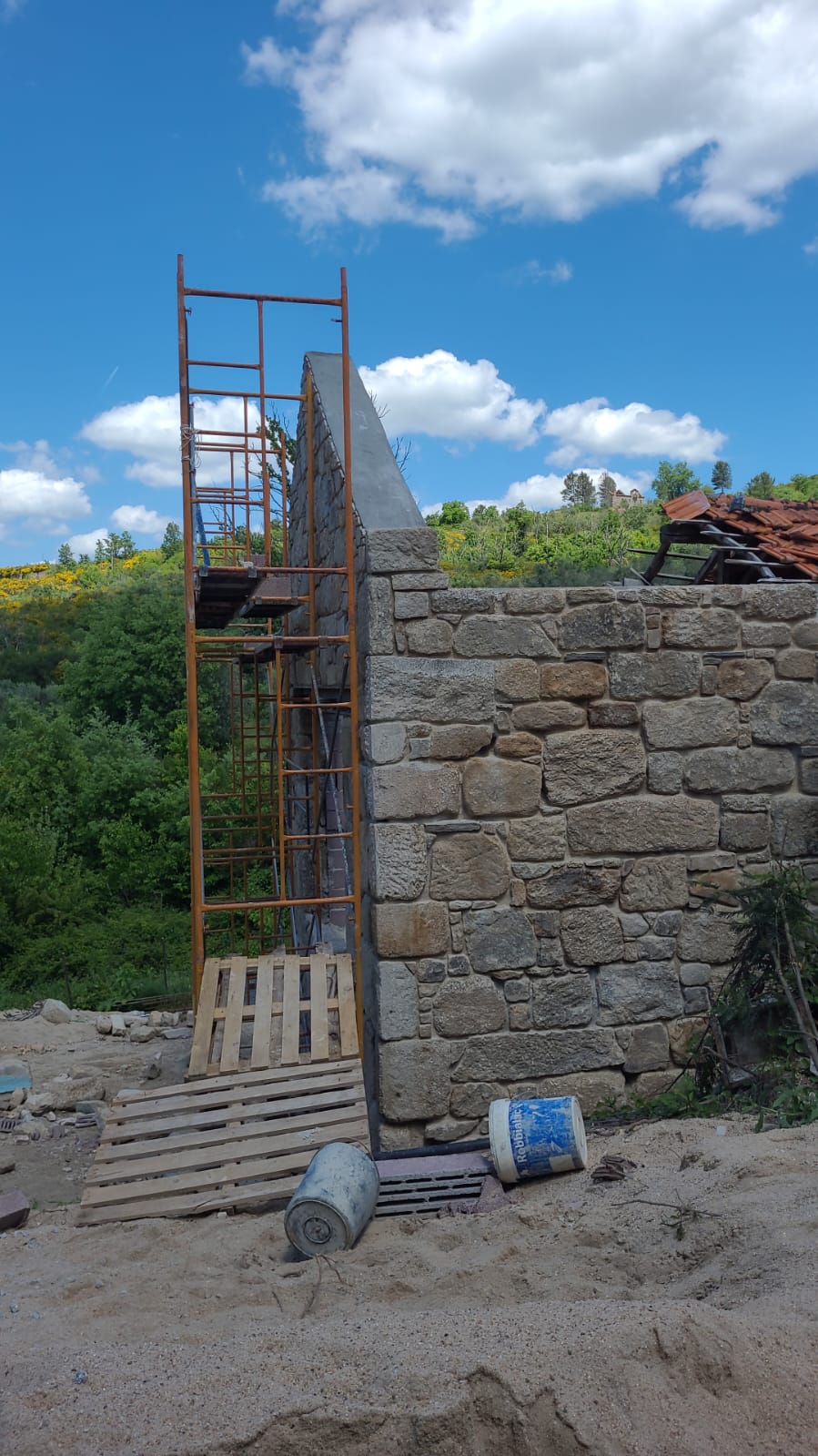 J.B construções - Covilhã - Instalación de ventiladores