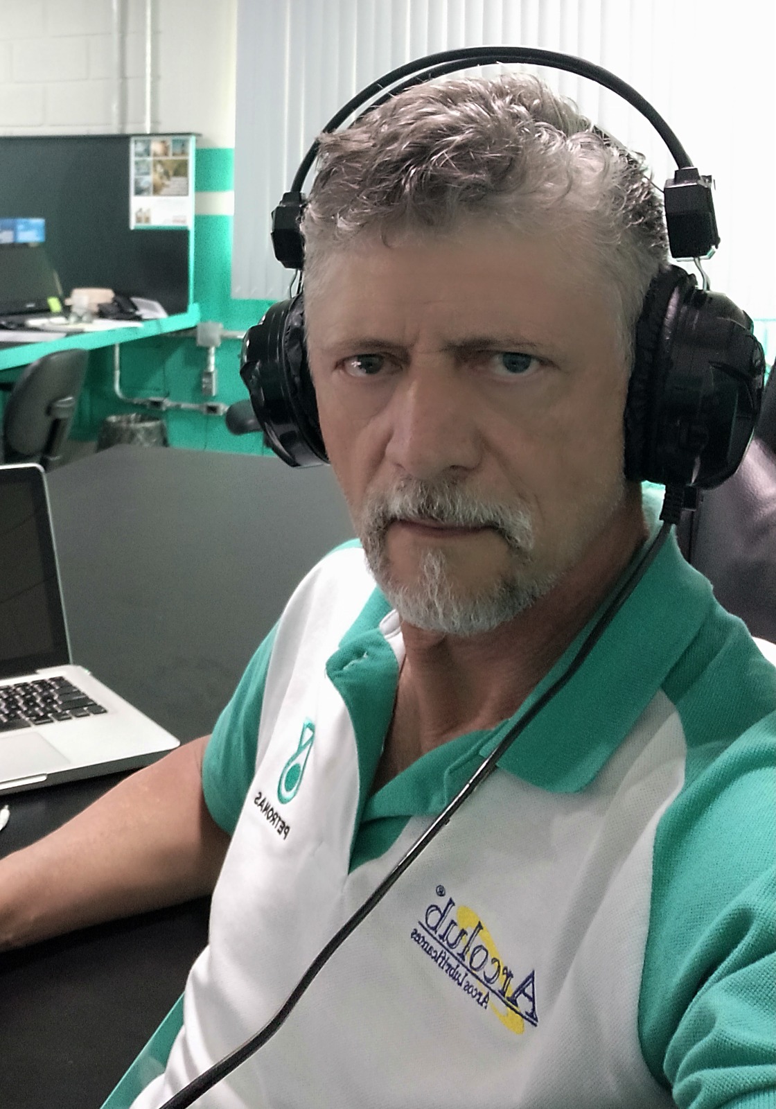Carlos Roberto - Vila Franca de Xira - Aulas de Produção de Áudio