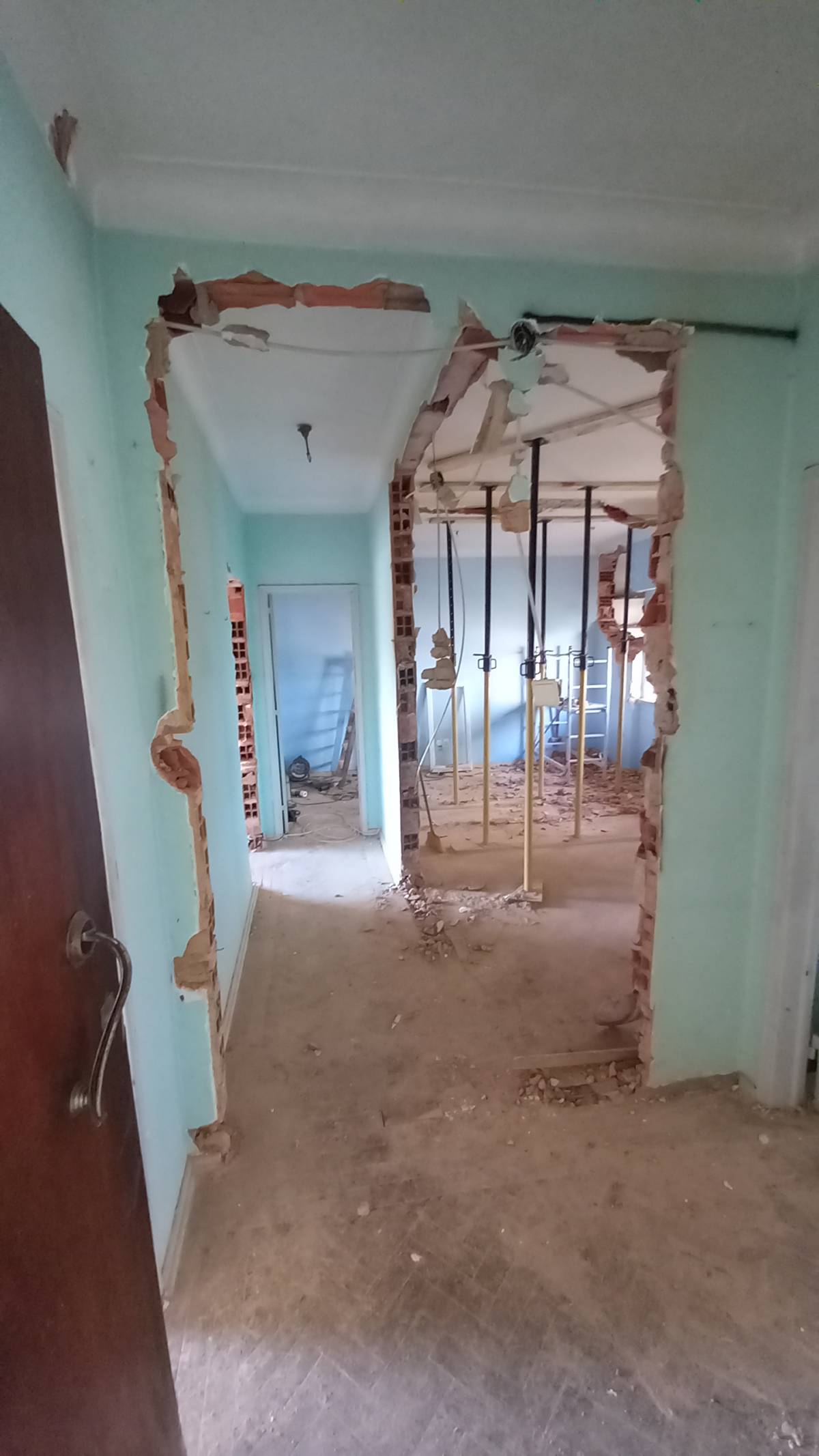Alfa remodelação - Almada - Installation ou remplacement de toiture