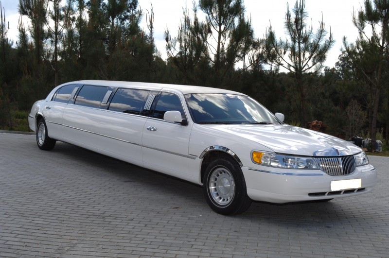 RLimousine - Leiria - Alquiler de autobuses y coches