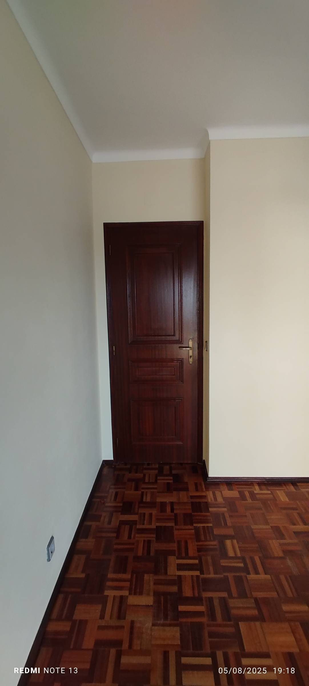 Eduardo Luiz Decorações interiores - Batalha - Remodelação de Loja