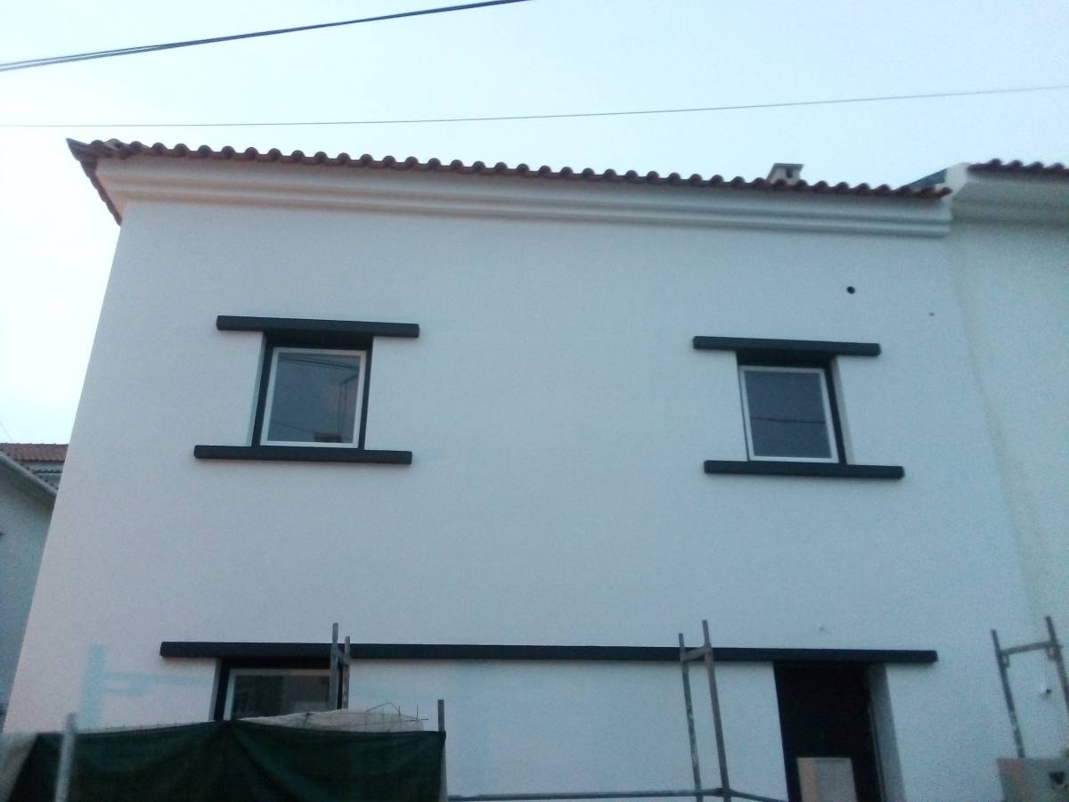 RH Pinturas e Isolamentos Termicos - Mafra - Pintar puertas