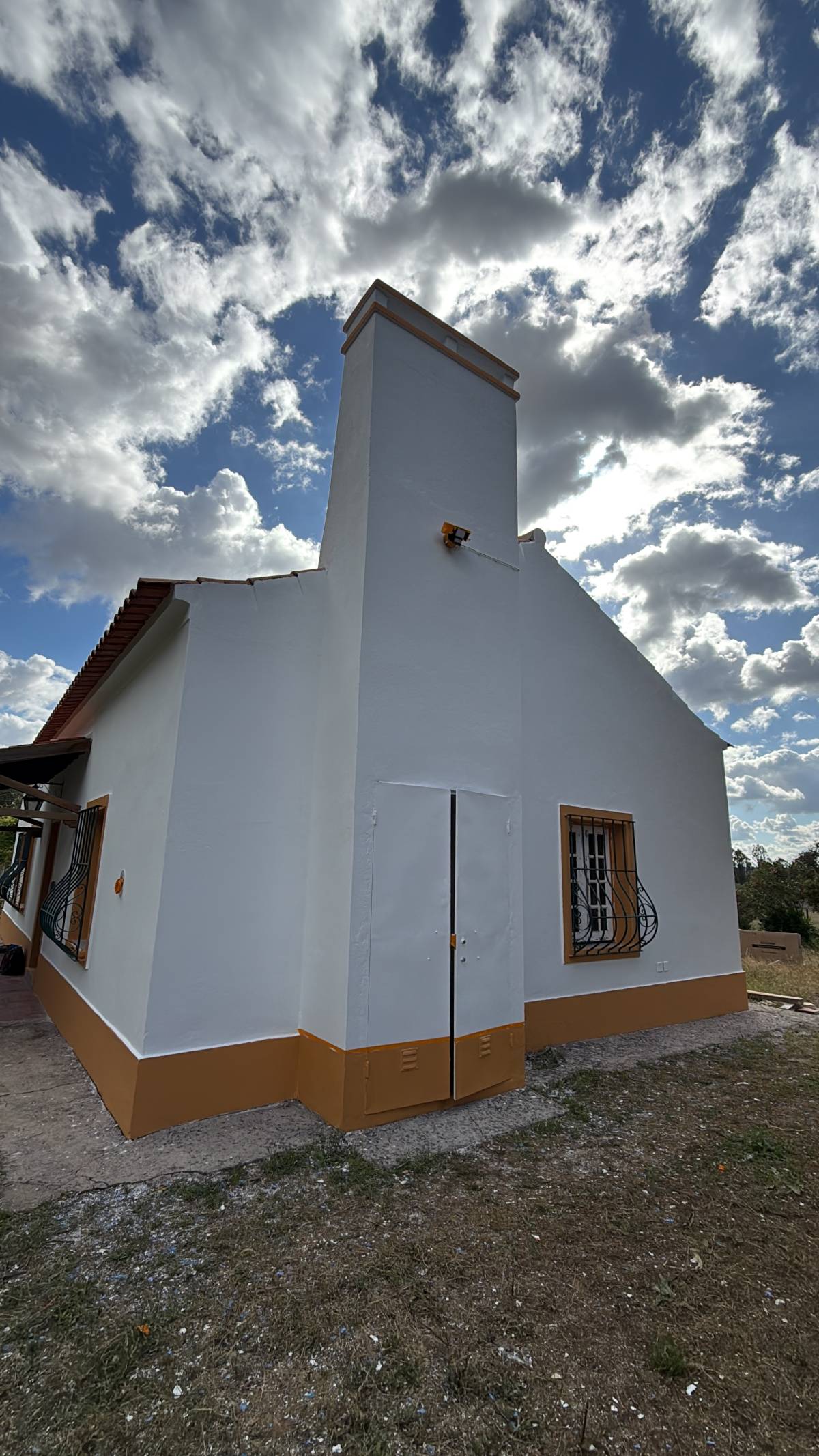 Vailante Obras - Évora - Trockenbau und Aufhängen von Trockenbauwänden